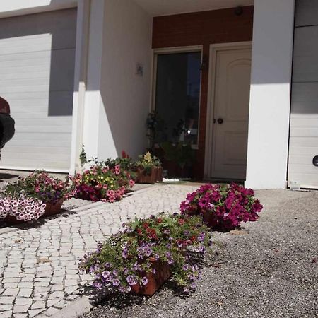 Quartos Confortaveis Em Casa Proximo Ao Mosteiro 바탈랴 외부 사진