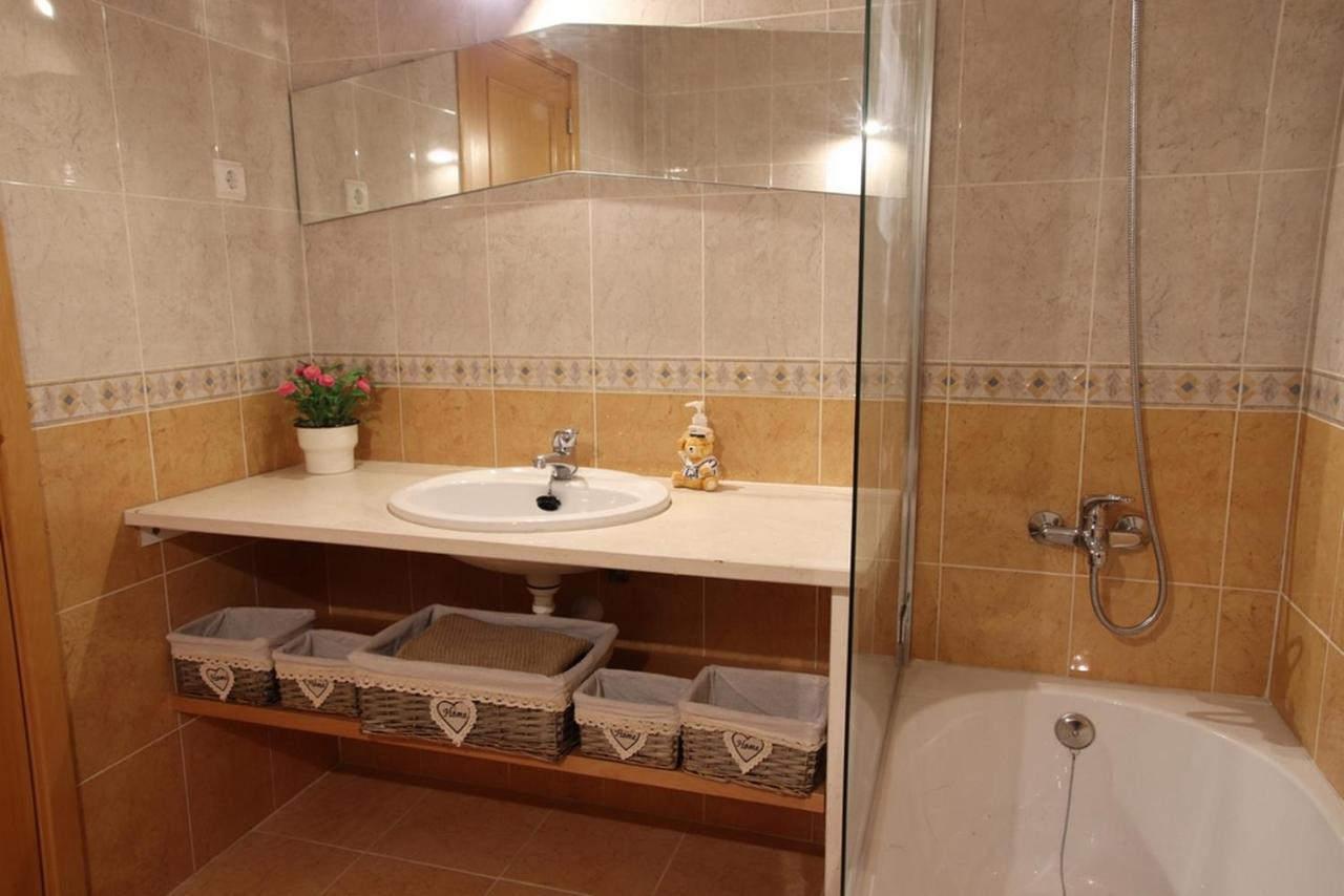 Quartos Confortaveis Em Casa Proximo Ao Mosteiro 바탈랴 외부 사진