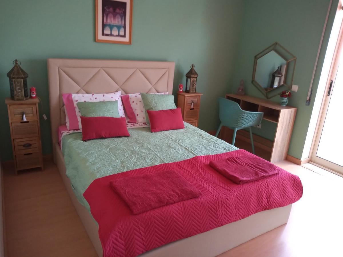Quartos Confortaveis Em Casa Proximo Ao Mosteiro 바탈랴 외부 사진