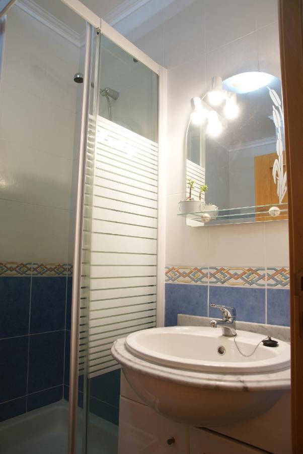 Quartos Confortaveis Em Casa Proximo Ao Mosteiro 바탈랴 외부 사진