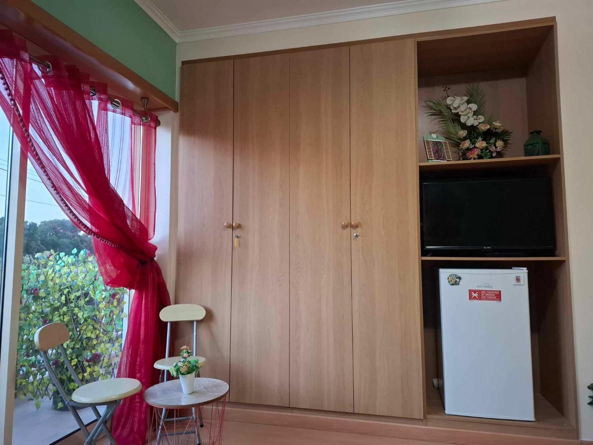 Quartos Confortaveis Em Casa Proximo Ao Mosteiro 바탈랴 외부 사진